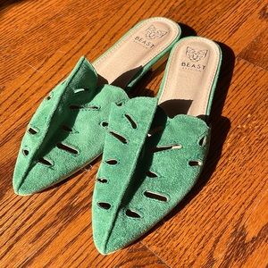 Palm Leaf Slide